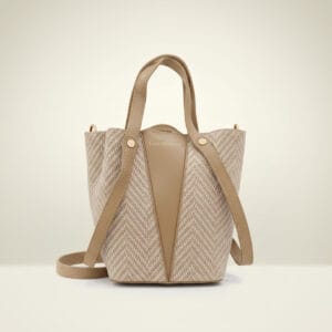 حقيبة يد عصرية - مزيج القش المحبوك والجلد الفاخر